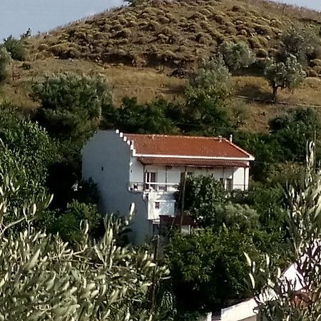 Filoxenia Rooms Makrilies Exterior photo